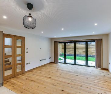 3 bedroom detached house to rent - Photo 4