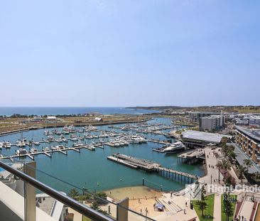 Luxury Waterfront Living - Photo 6