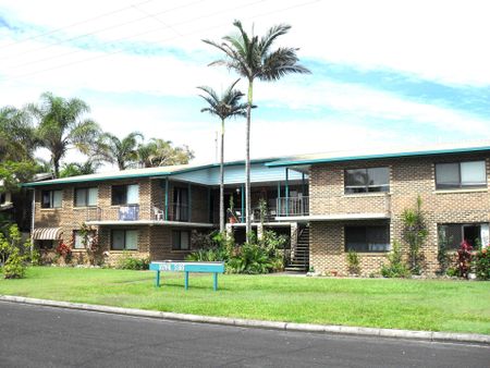 Beachside Living - Photo 2