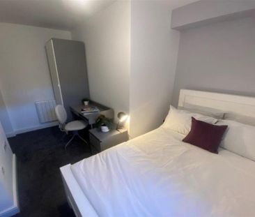 5 bedroom apartment to rent - Photo 4