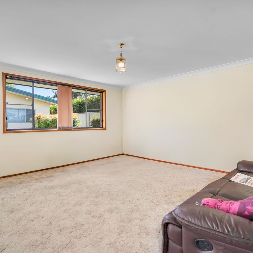 Comfortable Family Home - Photo 1