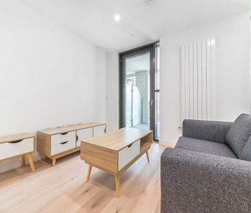 Studio to rent - Photo 1