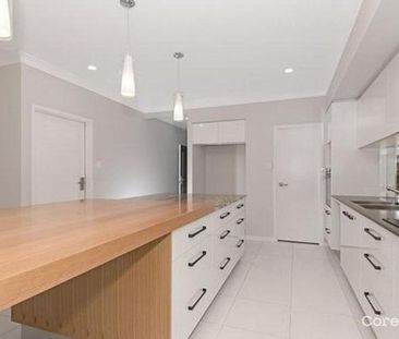 6B Bayswater Terrace, 4812, Hyde Park Qld - Photo 1