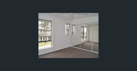 Modern 2 Bedroom unit-walking distance to schools & shops - Photo 3