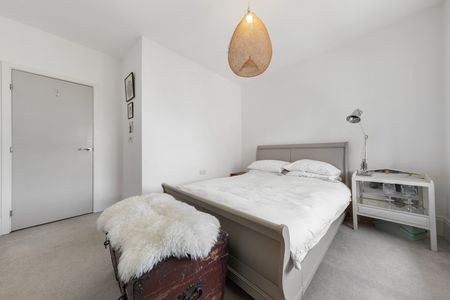 1 Bed Flat, Tisdall Place, SE17 - Photo 2