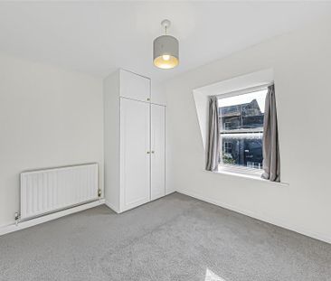 4 bedroom house to rent - Photo 1