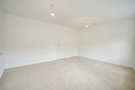 3 bedroom semi-detached house to rent - Photo 3