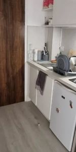 Studio vide avec Parking et Balcon PROCHE FACS - Photo 3