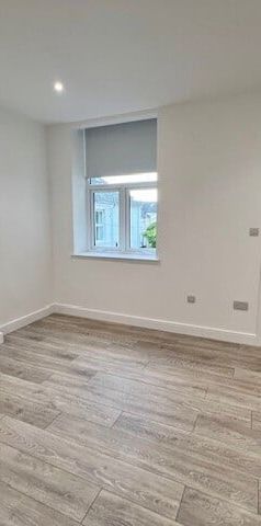 Cathedral Road - Photo 1