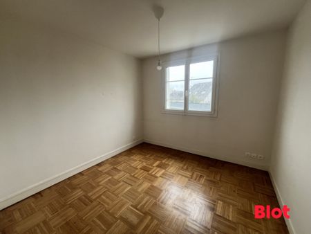 Location Appartement 5 pièces 78m² RENNES 35700 - Photo 4