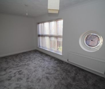 4 bedroom townhouse to rent - Photo 4