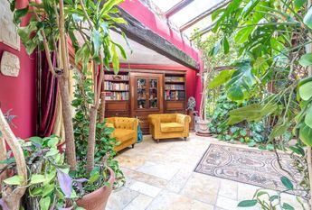 Majadahonda, Community of Madrid 28221