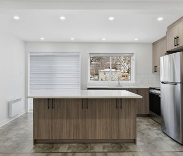 Apartment for rent, Laval (Chomedey) - Photo 2