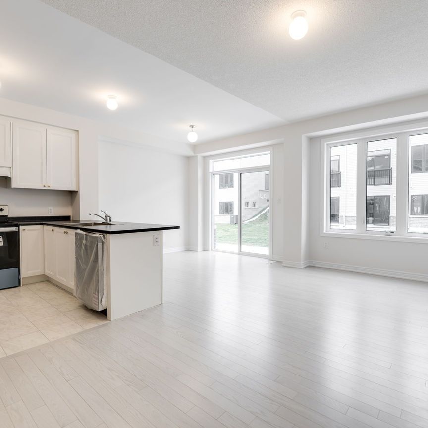 For Lease - 2063 Horace Duncan Crescent, Oshawa, Ontario - Photo 1