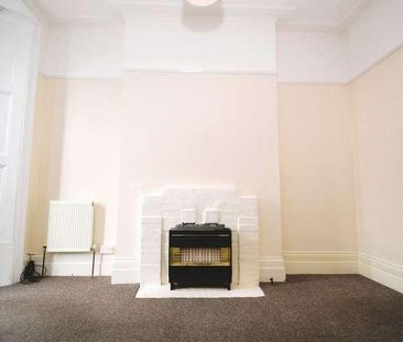 Vicarage Park, London, SE18 - Photo 6