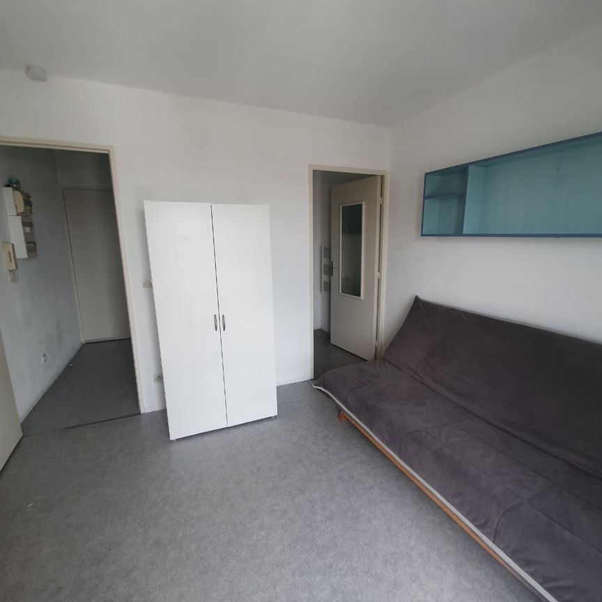 Location Appartement 1 pièce 18m² LILLE 59000 - Photo 1