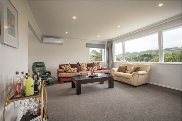 12 Lenox Grove, Johnsonville - Photo 1