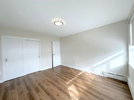 300 St Clair Avenue W #202 - Photo 3