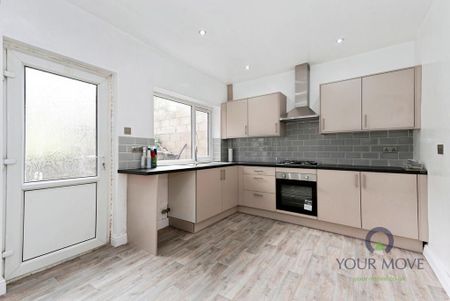 3 bedroom terraced house to rent - Photo 3