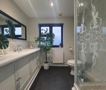 1 bedroom in a house share to rent - Photo 4
