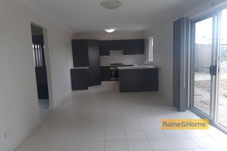 Modern 2 Bedroom Cabin - Photo 5