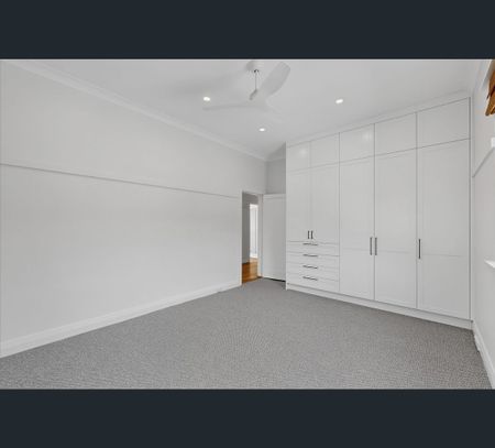 6/67 Fletcher Street, Tamarama, NSW 2026 - Photo 4
