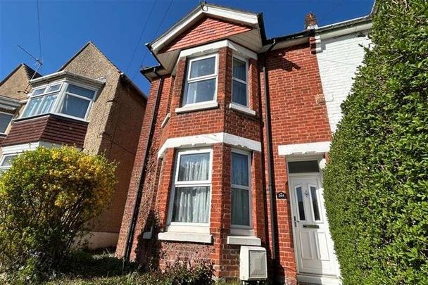 Swaythling, SO17 - Photo 1