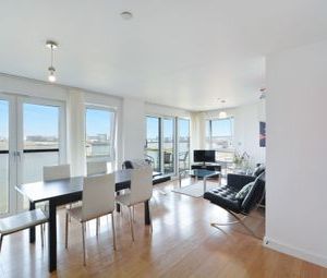 2 Bedrooms Flat to rent in Greenwich, Greenwich, London, Greenwich SE10 | £ 456 - Photo 1
