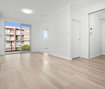 Q401/81-86 Courillie Avenue, Homebush West - Photo 2