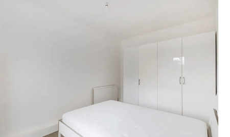 New Malden , KT3 (Flat) - Photo 3