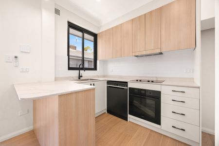 Unit 2, 5 & 8/20 Liverpool Street, Rose Bay NSW 2029 - Apartment For Rent | Domain - Photo 3