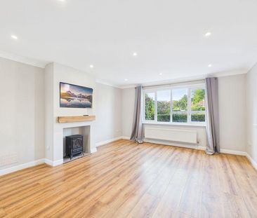 4 bedroom detached house to rent - Photo 1