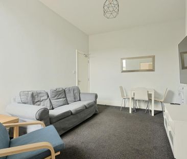 5 bedroom Student Maisonette to rent in Simonside Terrace, Heaton, Newcastle Upon Tyne, NE6 - Photo 5