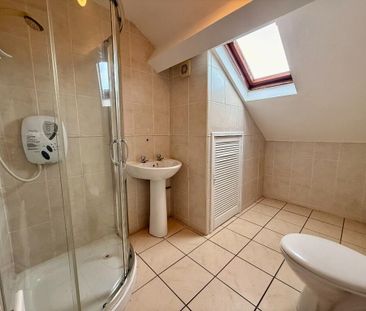 69 Willowbank Gardens, Belfast, BT15 5AJ - Photo 2