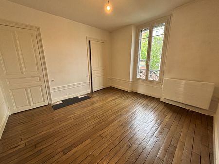 Location Maison 6 pièces 138m² - Photo 2