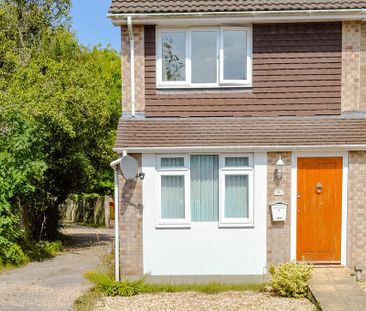 2 bedroom end of terrace house to rent - Photo 1