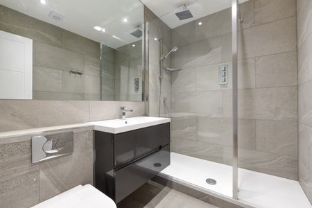 London Road, Kingston Upon Thames, Surrey, KT2 - Photo 5