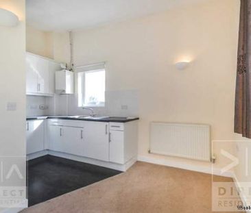 2 bedroom property to rent in Leatherhead - Photo 6