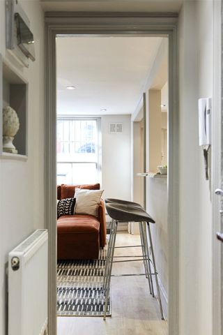 Amwell Street, London, EC1R flat to rent - Photo 2