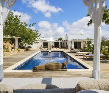4 bedroom luxury Villa for rent in Ibiza, Balearic Islands - Photo 4