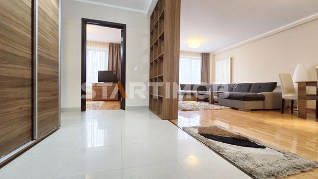 Apartament mobilat Central cu parcare - Photo 1