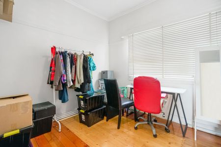 207 Clayton Street, Canadian - Photo 2