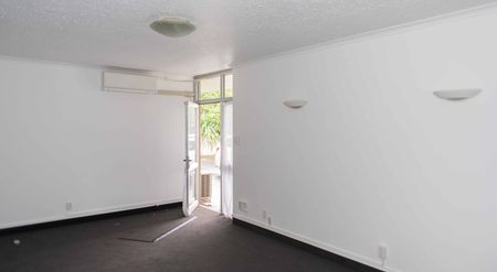 Two Bedroom Apartment - Photo 3