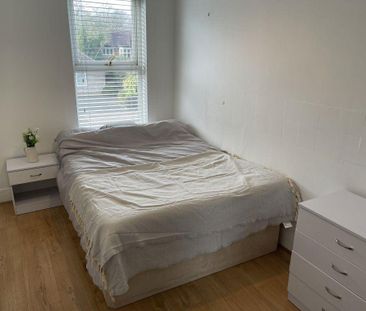 1 bedroom in a house share to rent - Photo 6