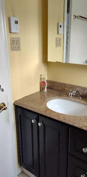 4 1/2 à louer - Photo 1