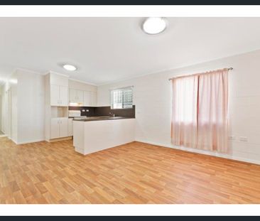 EASY CARE LIVING IN A QUIET SETTING - Photo 4