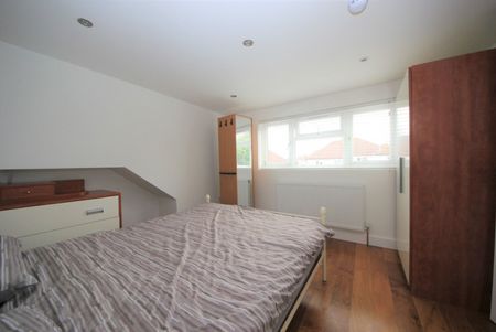 Wood Close, London, NW9 - Photo 3