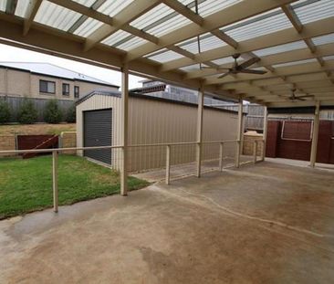 Spacious Family Home - Photo 6