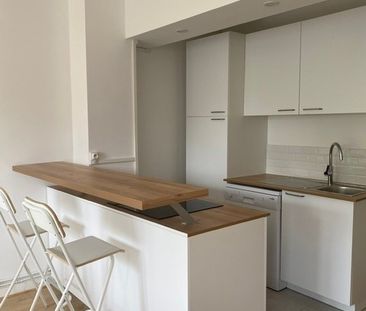 T2 MEUBLÉ de 46.98m², rue Princesse – Esplanade réf 763-001 - Photo 1