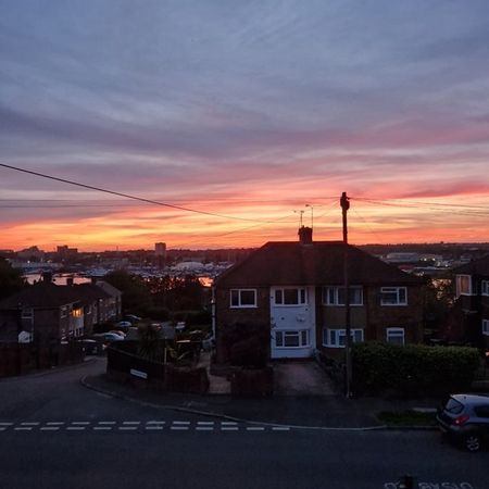 Room in a Shared Flat, Gainsford Road, SO19 - Photo 3